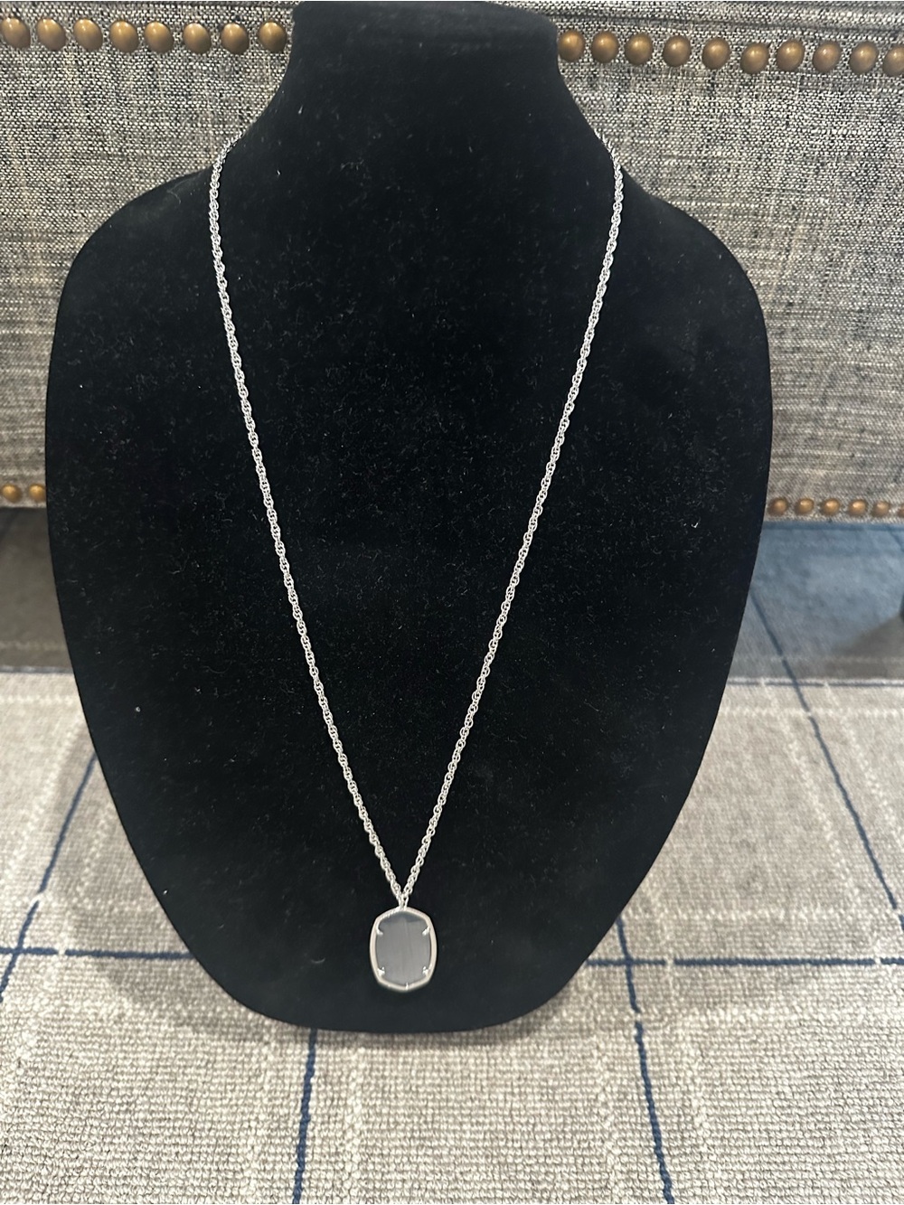 Kendra Scott Silver Gray Pendant Necklace